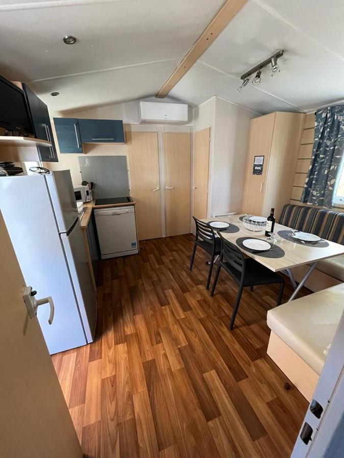 Mobil Home 8 Personnes Camping L'Elysee Vagues Oceanes Le Grau-du-Roi Extérieur photo
