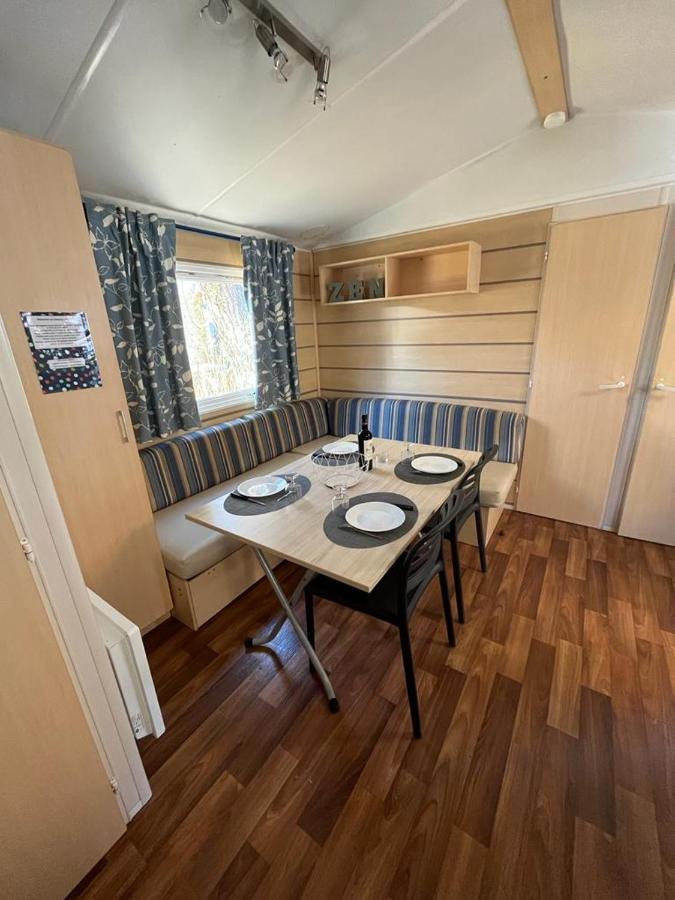 Mobil Home 8 Personnes Camping L'Elysee Vagues Oceanes Le Grau-du-Roi Extérieur photo